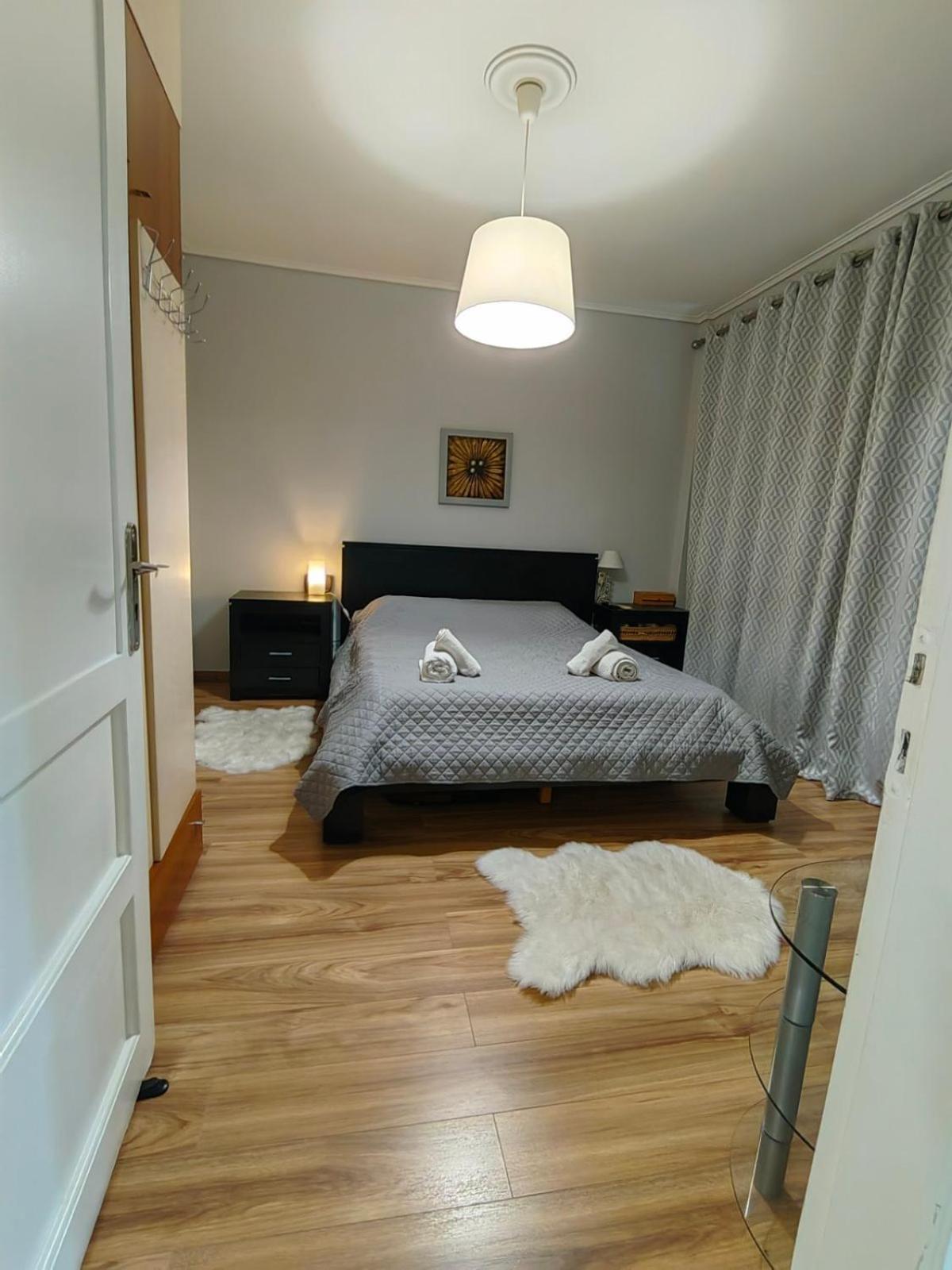 Hill View Apartment Near Acropolis Atene Esterno foto